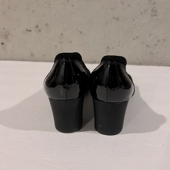 Anne Klein Black Gerwyn Patent Leather and Textile Round Toe Heels - Size 9.5 - Picture 7 of 8